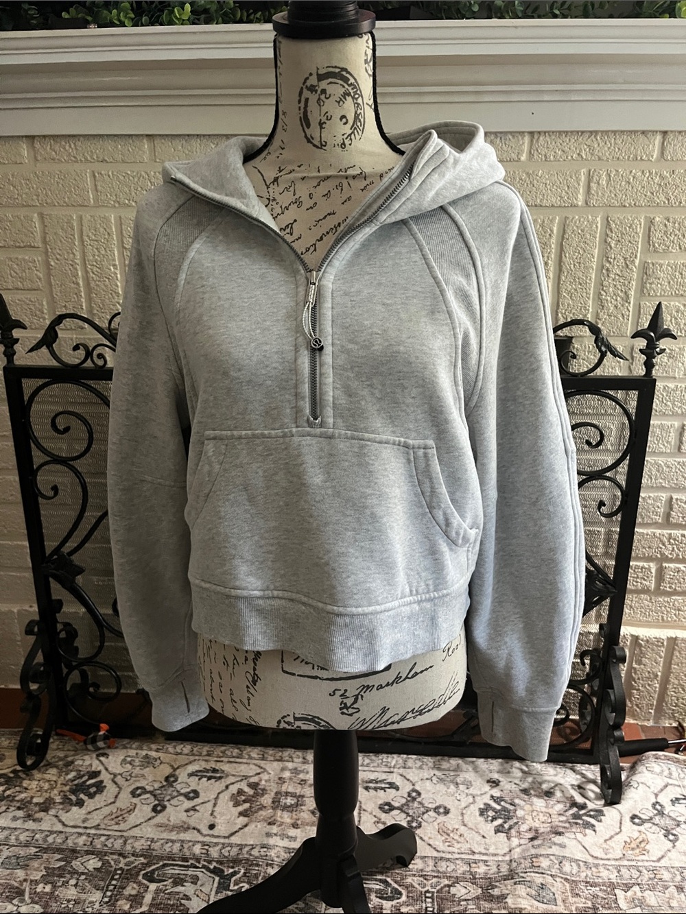 lululemon athletica Light Gray Half-Zip Hoodie Sweatshirt